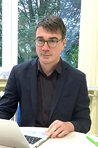 Portrait Volker Henningsen