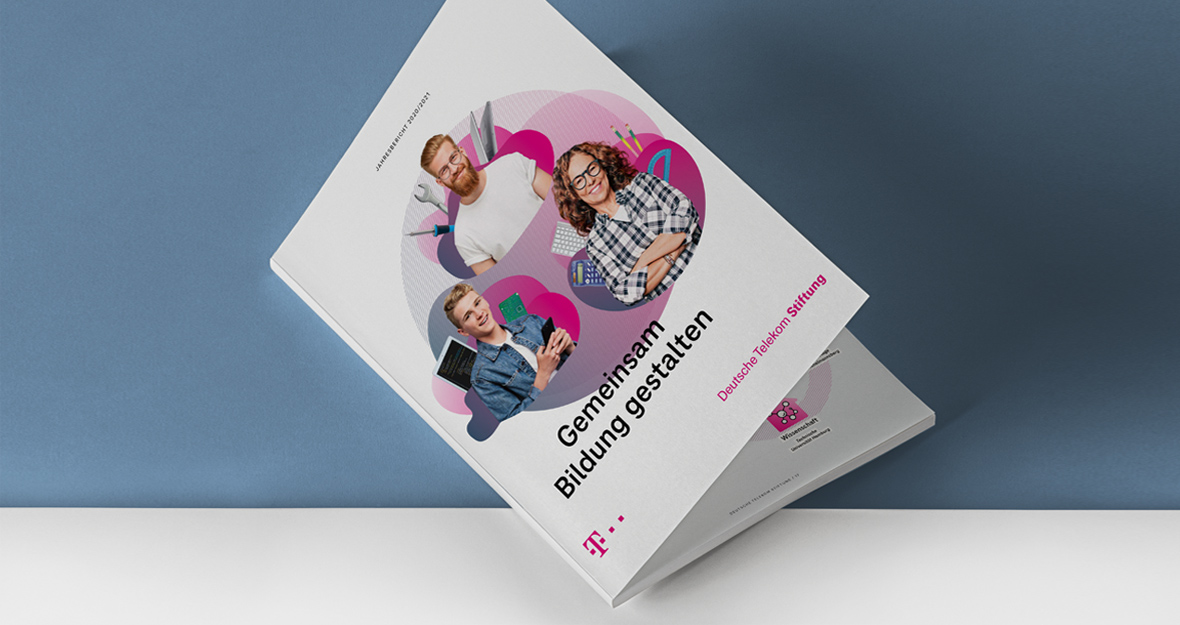 Aufgeblätterter Jahresbericht 2020/2021 der Telekom-Stiftung