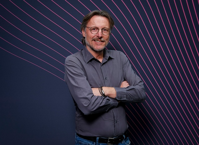 Porträtfoto von Johannes Schlarb