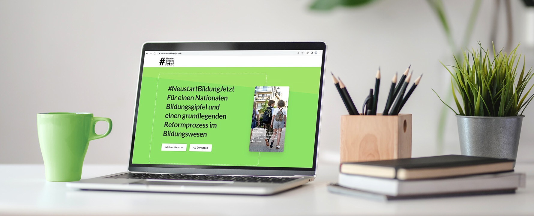 Website #NeustartBildungJetzt auf einem Laptop.