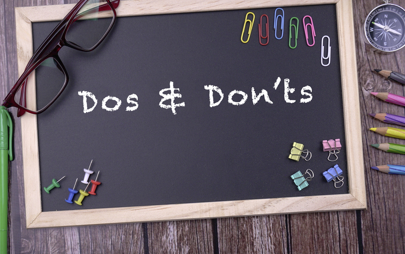 Schultafel mit den Begriffen „Dos“ und „Don'ts“