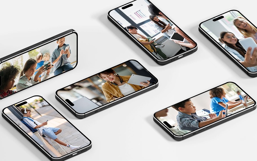 Smartphones, auf denen Schülerinnen und Schüler zu sehen sind, die mit digitalen Geräten arbeiten.