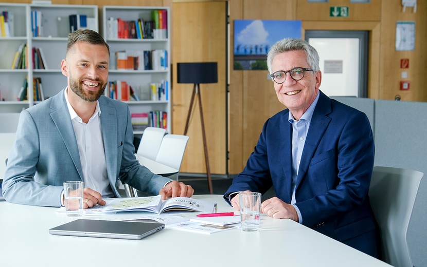 Stiftungs-Geschäftsführer Jacob Chammon und Stiftungs-Vorsitzender Thomas de Maizière